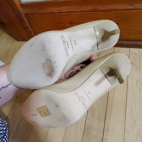 Tan Jimmy Choo heels different sizes - Picture 3 of 4